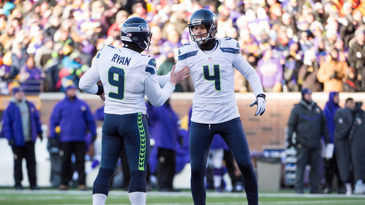 Seahawks re-sign 'extremely solid' kicker Hauschka