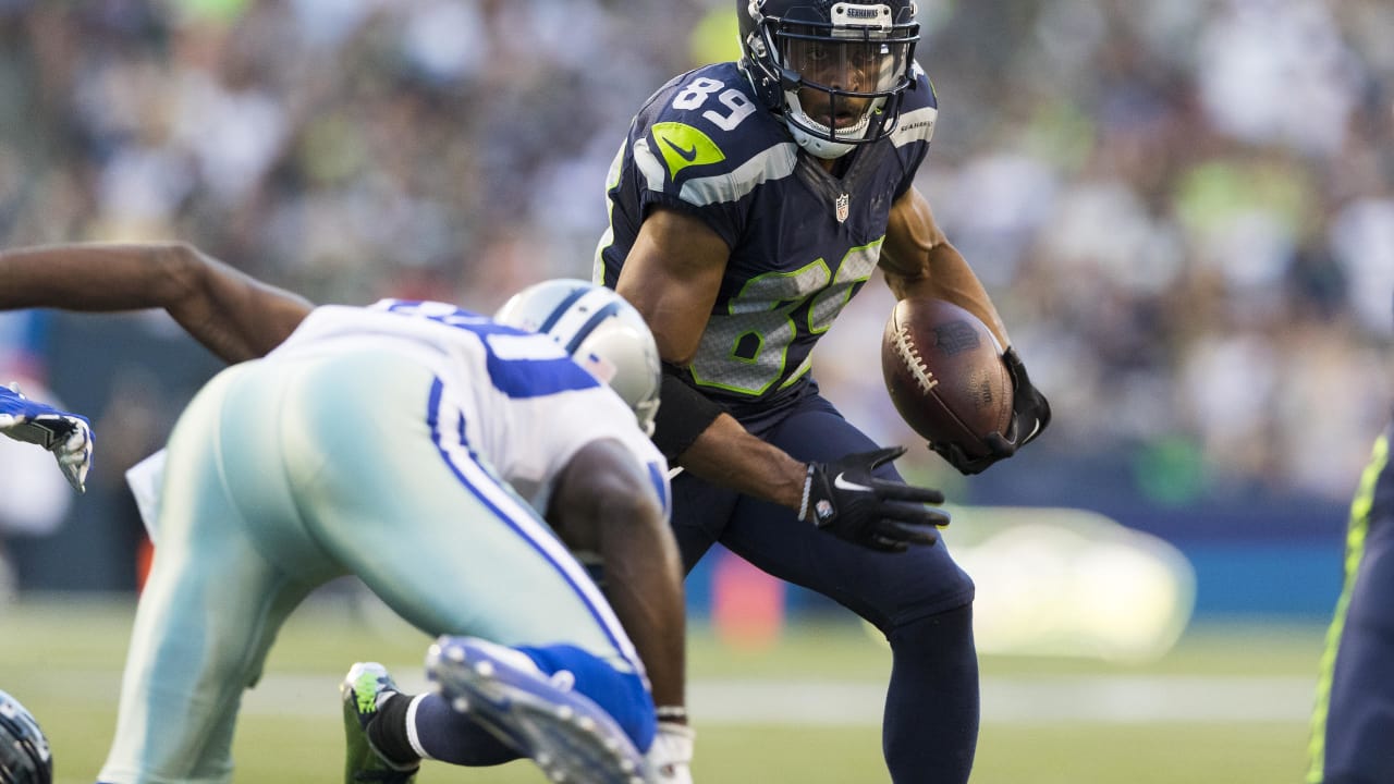 Seahawks Navigate Key Matchups Without Their Starting Quarterback