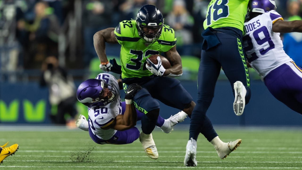 Eagles fall to Seattle as Seahawks' Penny runs for 129 yards