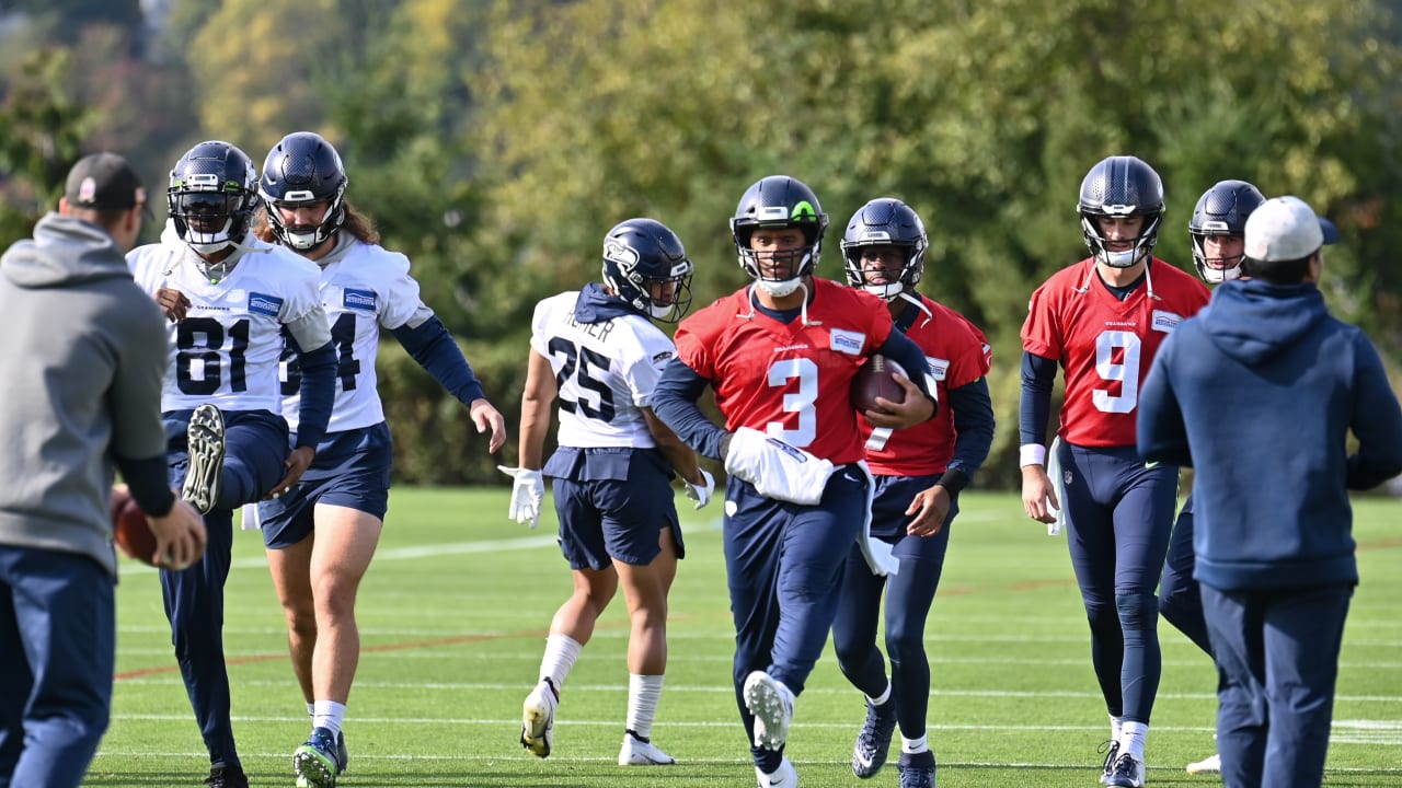 Why Russell Wilson & Chris Carson officially out as Seahawks v