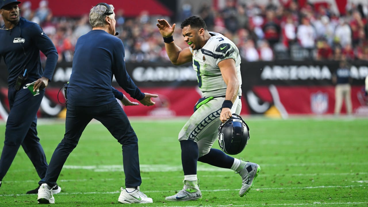 Seahawks' Pete Carroll plans to put Russell Wilson through a football  Master's program - Seattle Sports