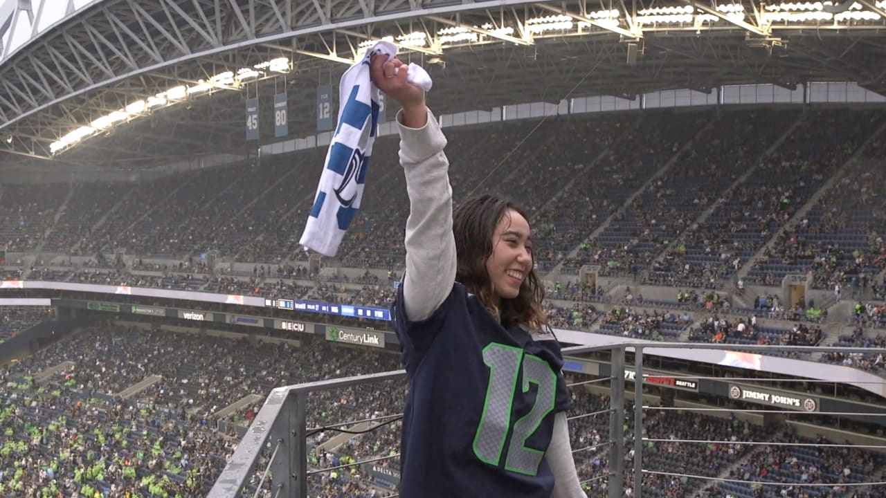 Matt Hasselbeck returning to CenturyLink Field, but this time to