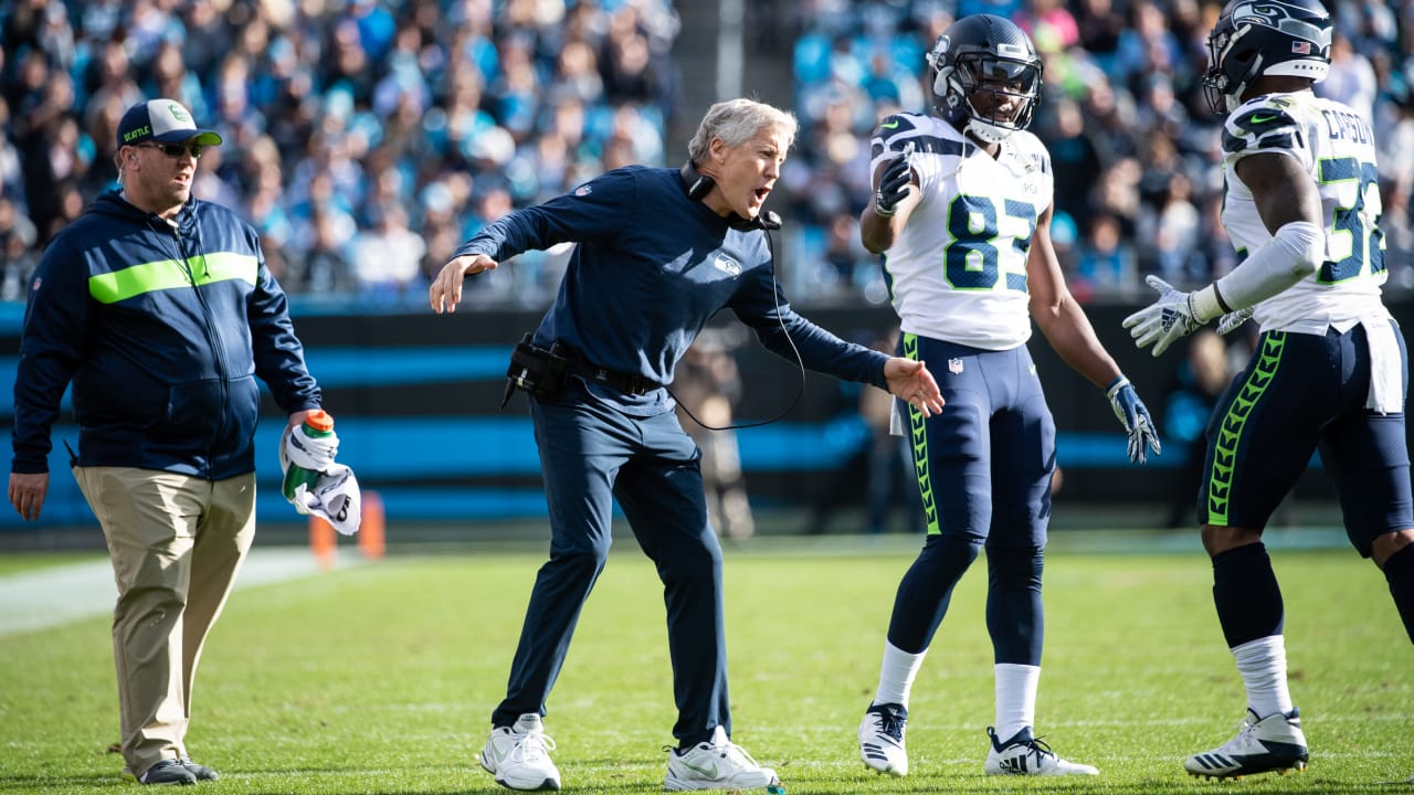 Seahawks come up with big plays to pull out crucial 30-27 win over Panthers