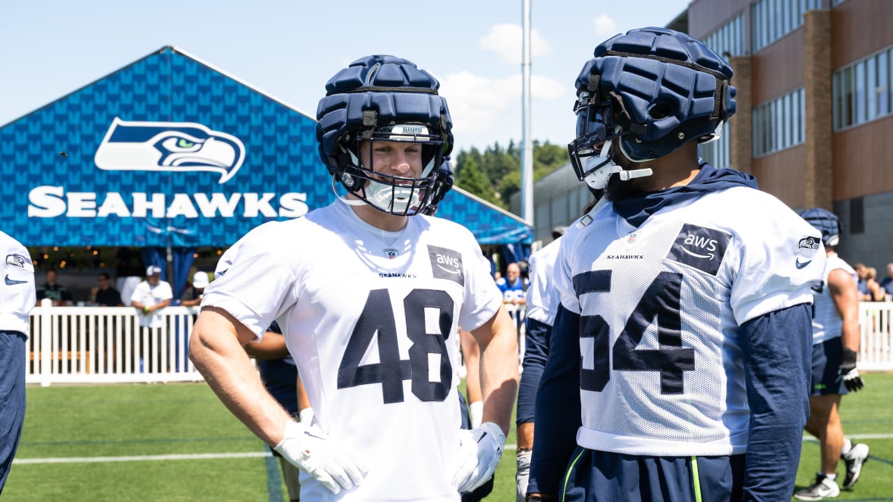 How Seahawks LB Ben Burr-Kirven is set to play 5th year of rookie deal -  Field Gulls