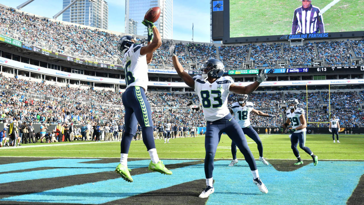 Tyler Lockett recreates iconic Allen Iverson moment after TD (Video)