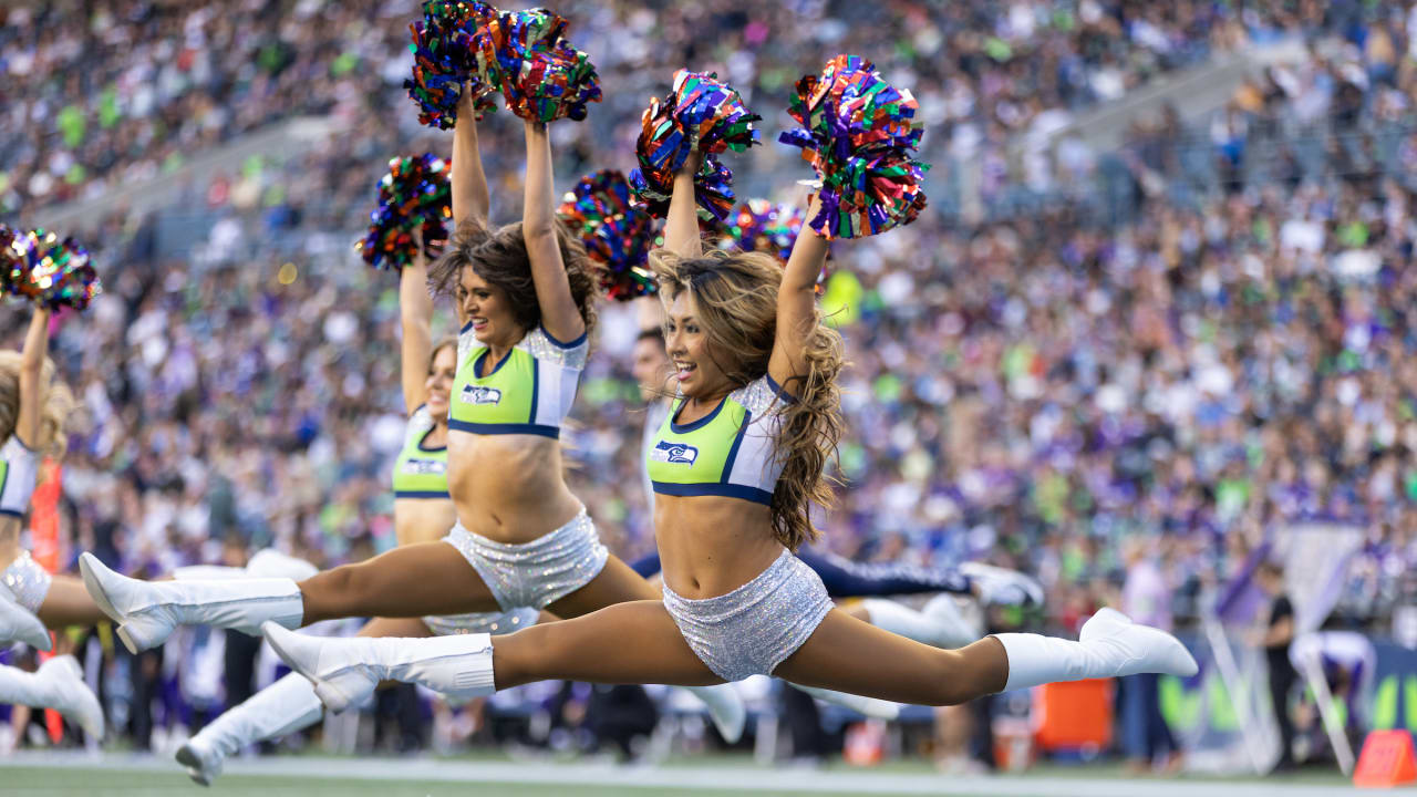 PHOTOS: Junior Seahawks Dancers Take The Field At Preseason Game 2