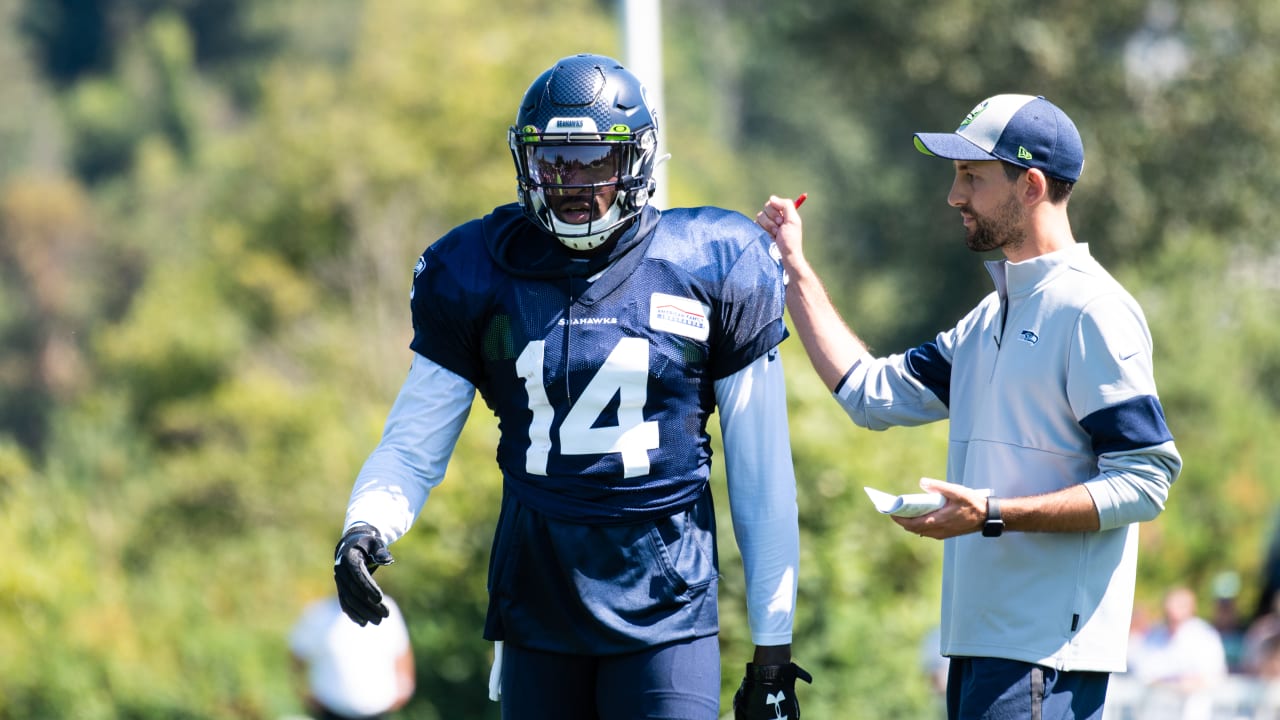 Seahawks activate L.J. Collier from injured reserve, DK Metcalf day-to-day