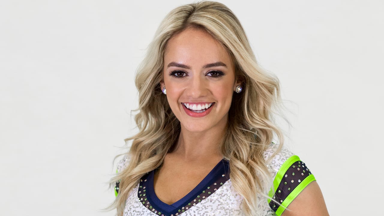 Seahawks Dancer Shayne on X: Game face for #TNF 