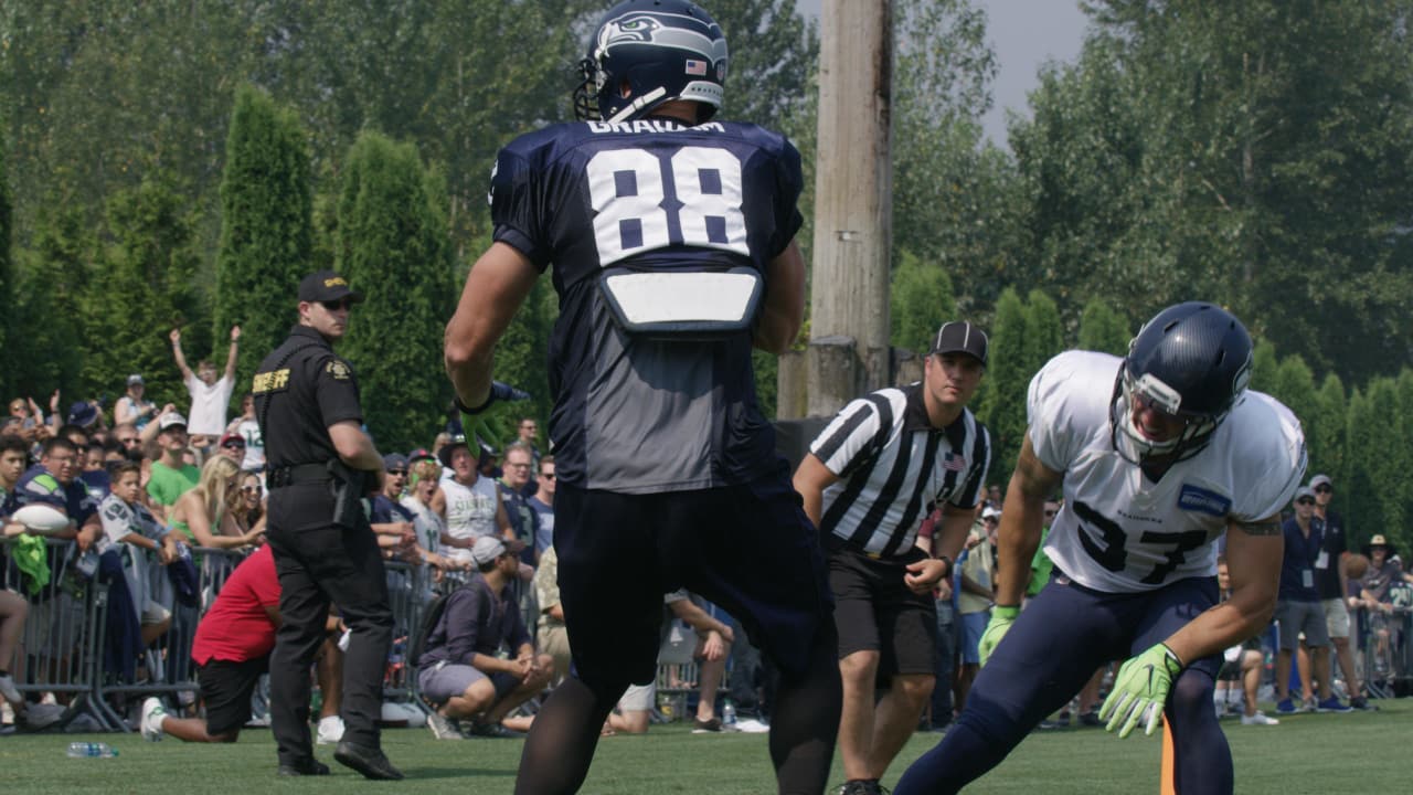 Jimmy Graham jogging, catching passes at Seahawks OTAs - NBC Sports