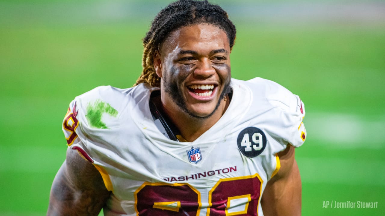 Tampa Bay Buccaneers linebacker Niko Koutouvides (53) works out