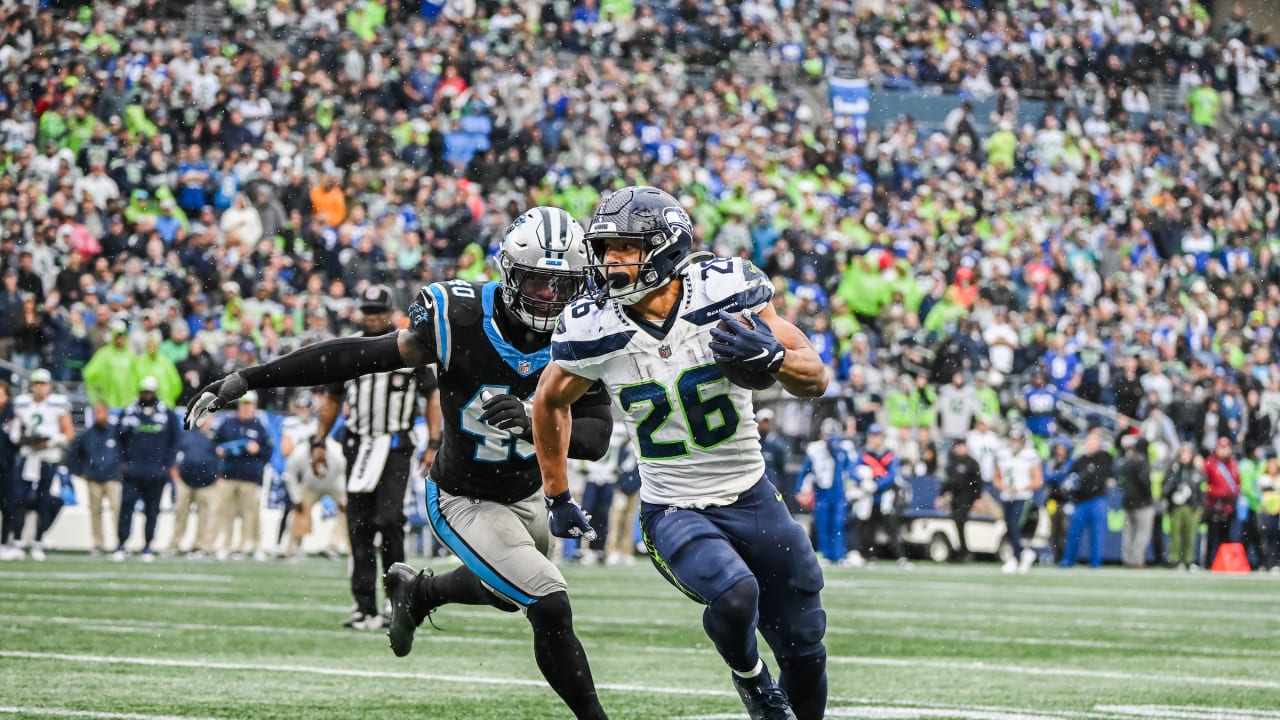 PHOTOS: Seahawks Celebrate Kickoff Week With Block Party In South