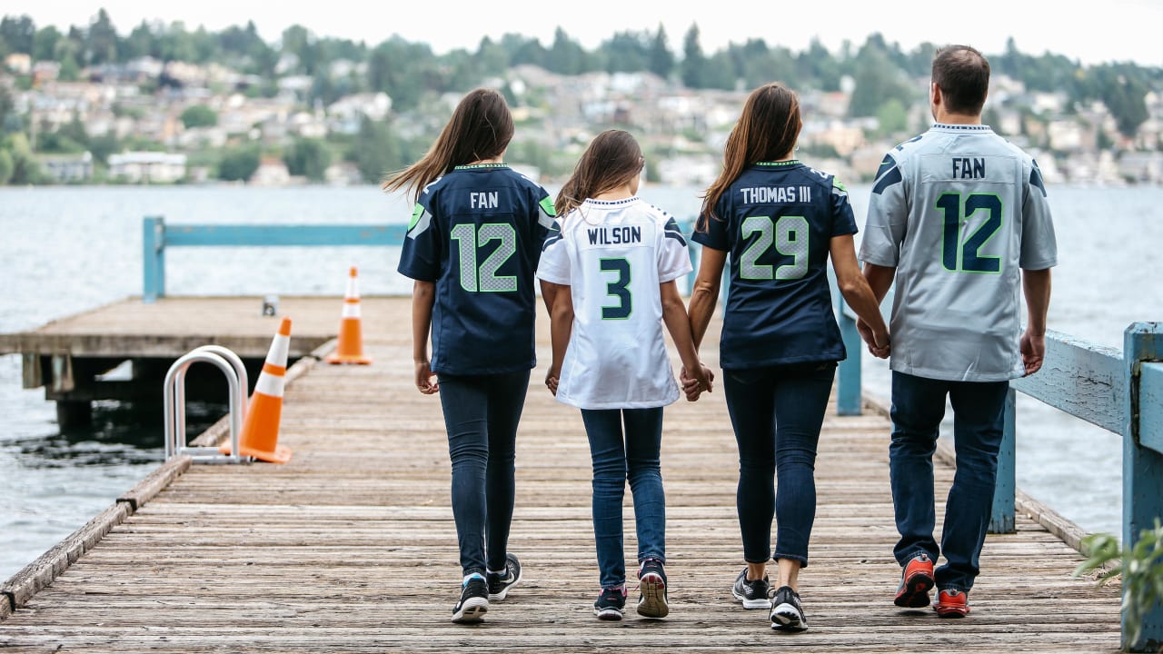 NFL Seattle Seahawks Game Jersey (Russell Wilson) Older Kids' American  Football Jersey. Nike SI