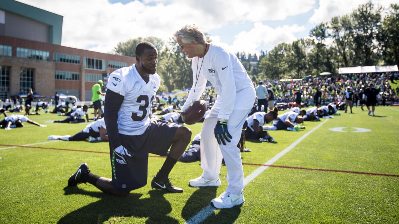 SEATTLE SEAHAWKS TRAINING CAMP - 98 Photos & 11 Reviews - 12