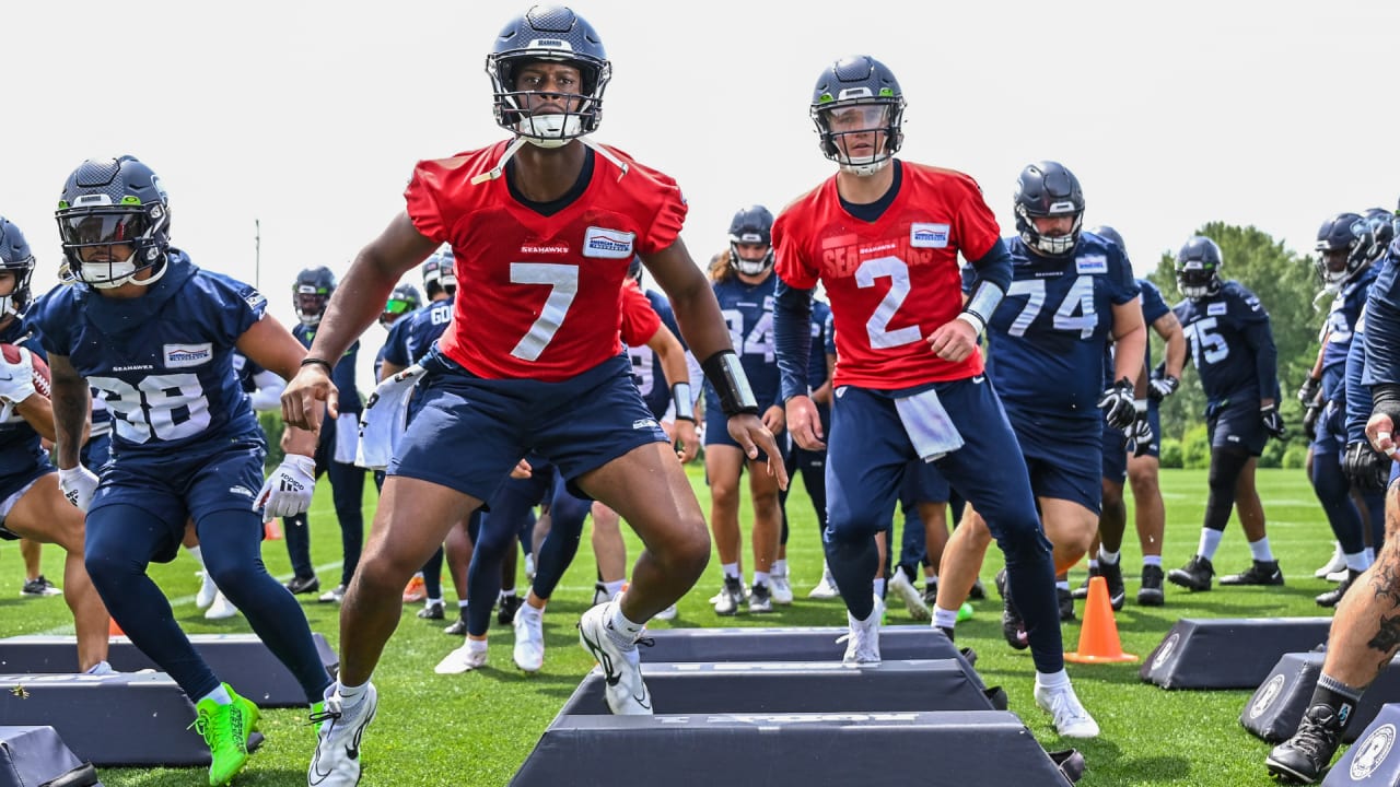 Top 2022 Seahawks Training Camp Storylines: Who Wins The Quarterback  Competition?