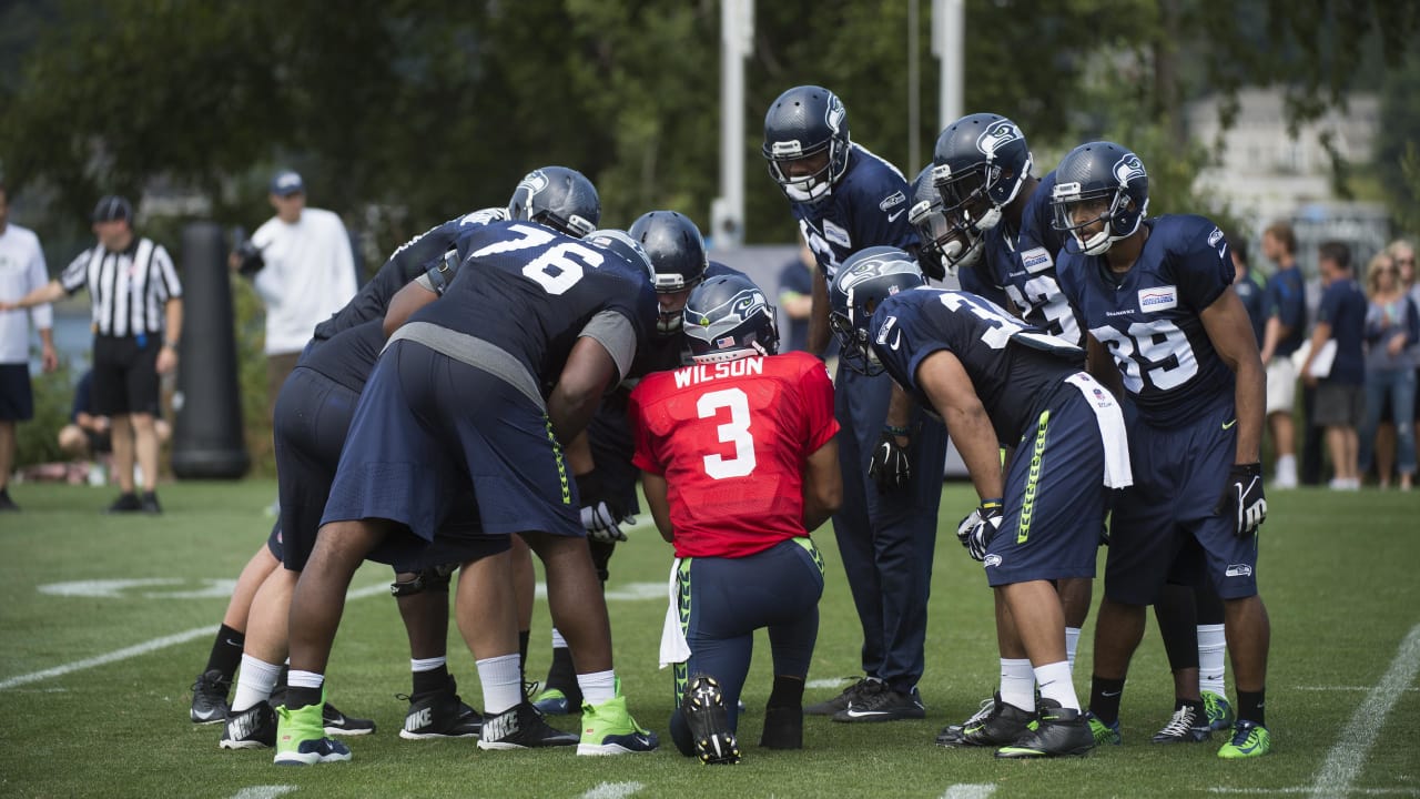 Sounders FC and Seahawks open newly remodeled store at Alderwood