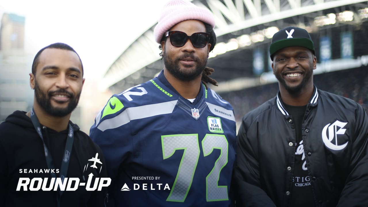 Seahawks' Michael Bennett Won't Hold Out, Rips Eagles QB, 46% OFF