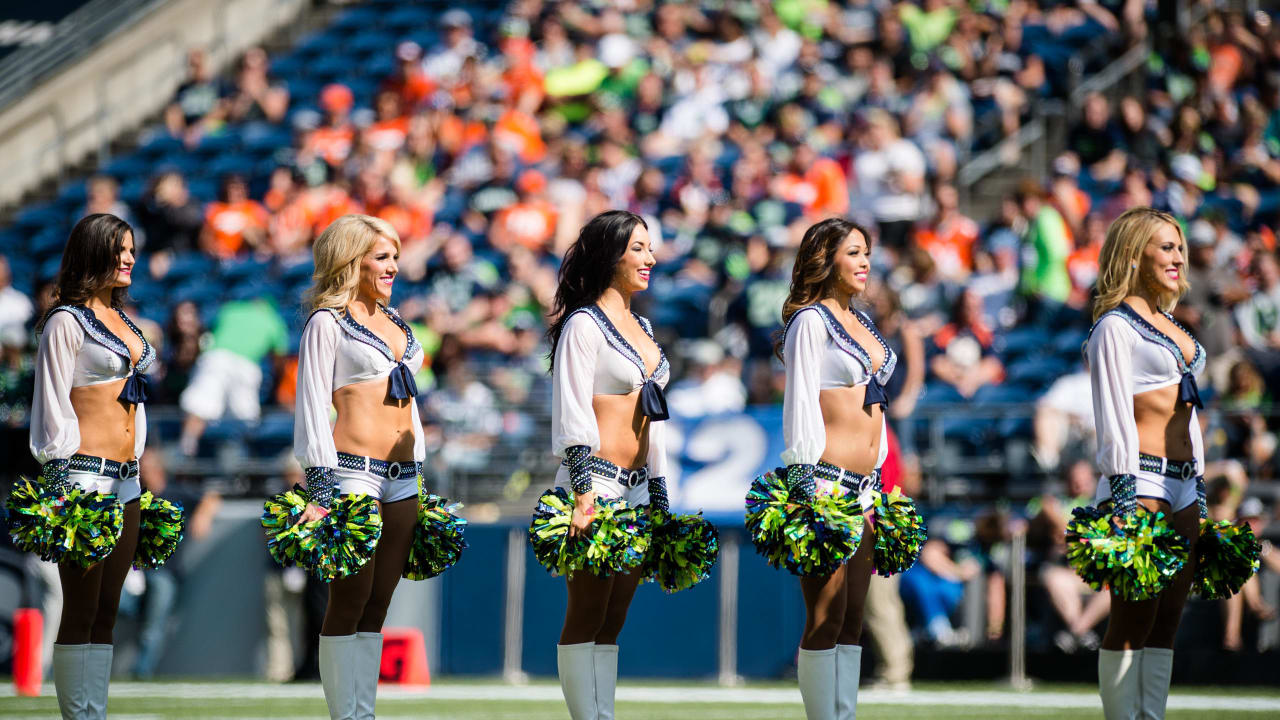 Seattle Seahawks Sea Gals cheerleaders against the St. Louis Rams