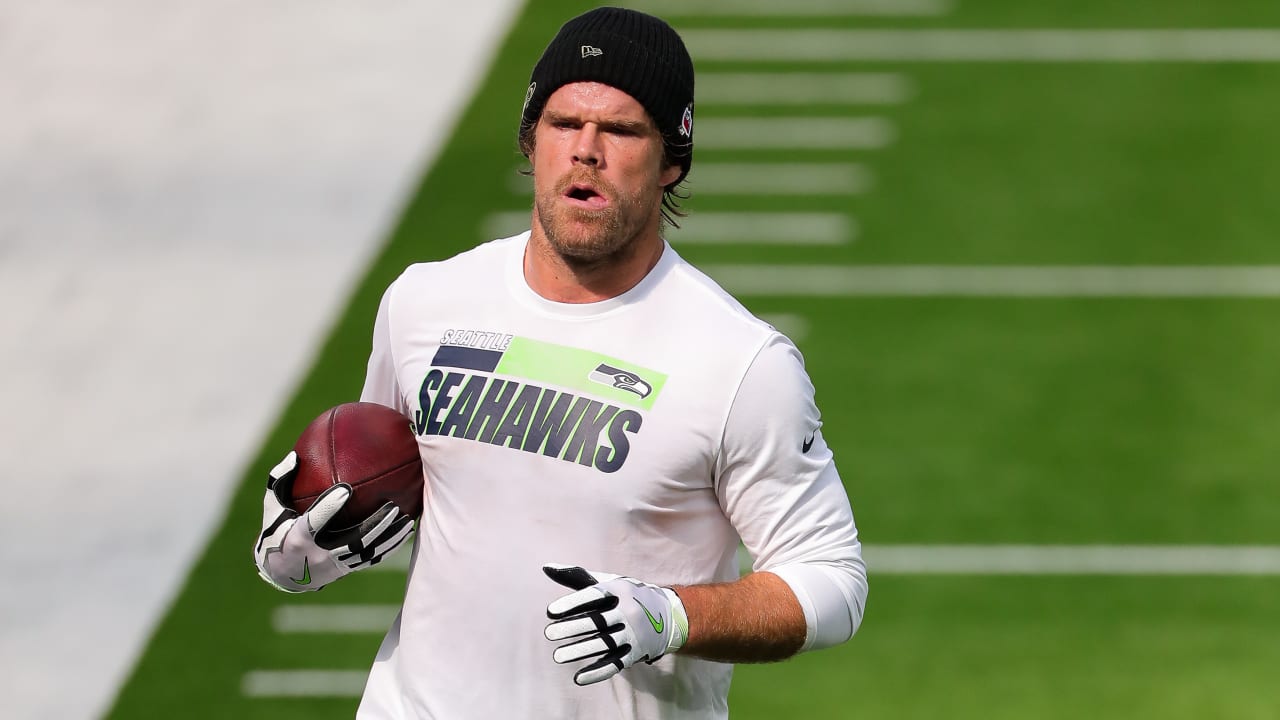 Seahawks sign Greg Olsen, how does that impact Will Dissly?