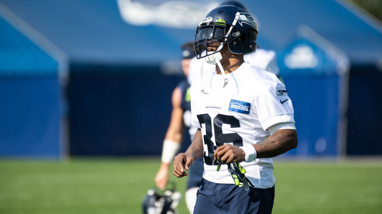 Seahawks Elevate S Damarious Randall & CB Gavin Heslop From Practice Squad