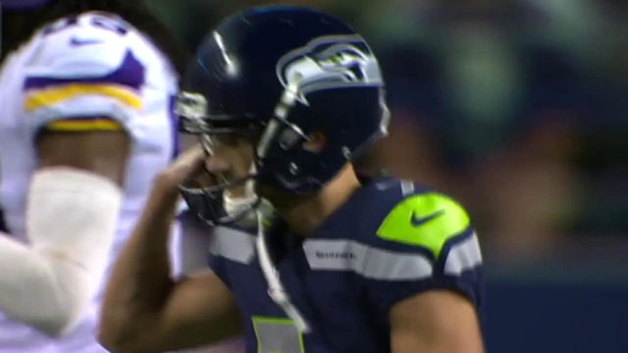 Seahawks Kicker Blair Walsh Stares Down Vikings' Sideline After 52yard