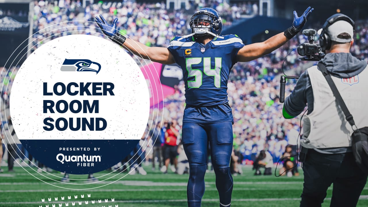 Bobby Wagner gets rousing reception in first game back at Lumen Field