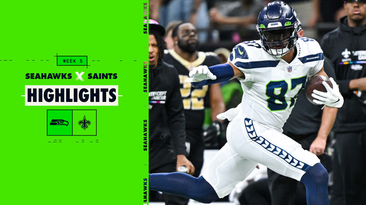 Smith throws for 3 TDs in Seattle loss to Saints