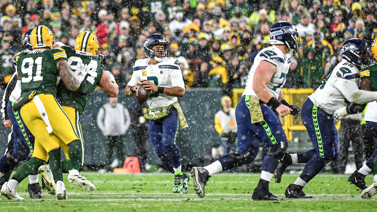 Seahawks QB Russell Wilson could miss matchup vs Packers in