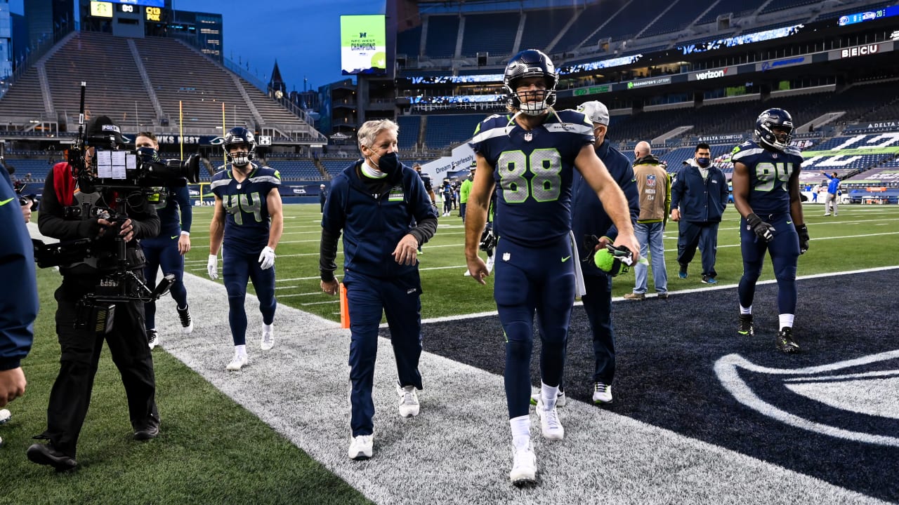 Questionable Brandon Shell, Greg Olsen will not play and other updates from Pete Carroll’s Seahawks