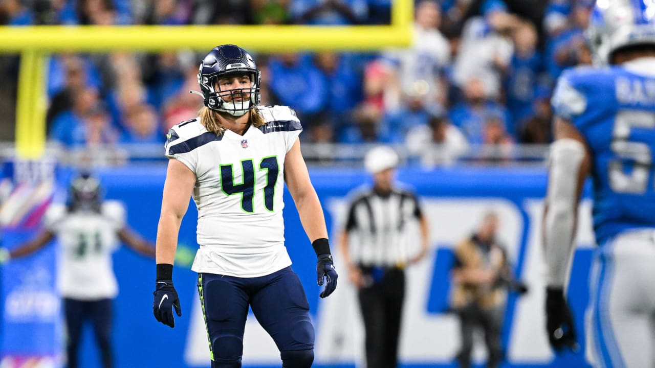 Injury News: Seahawks' Cullen Gillaspia needs knee surgery, roster spot  likely to be opened up - Field Gulls