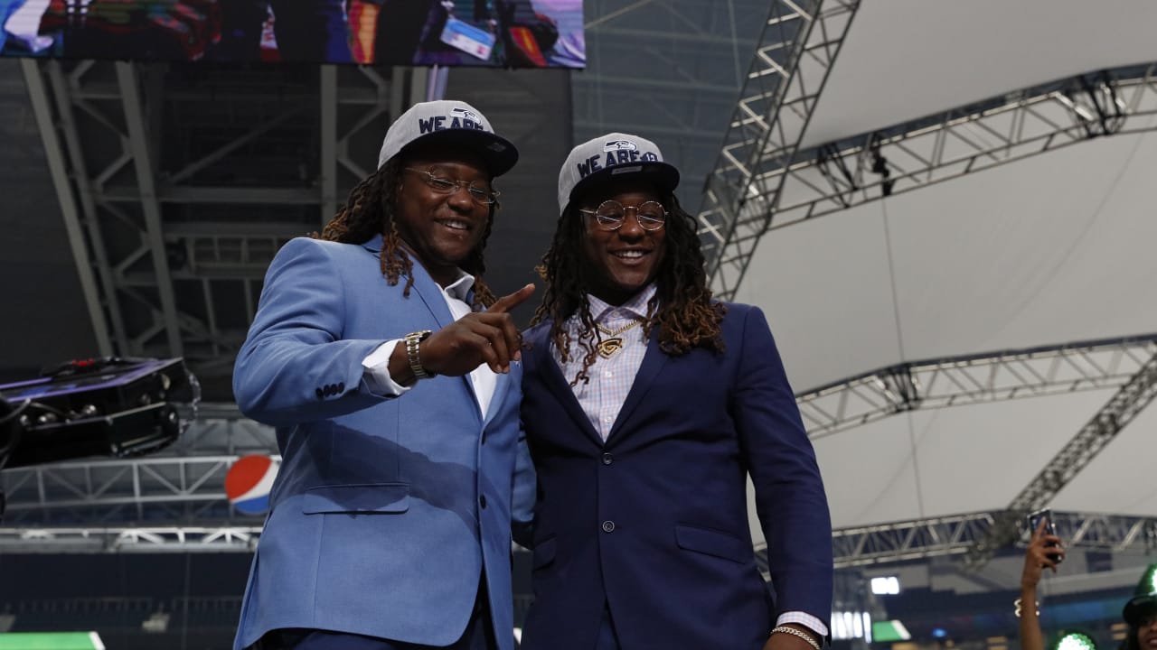 Rookie Shaquem Griffin joins twin Shaquill on Seahawks' starting defense