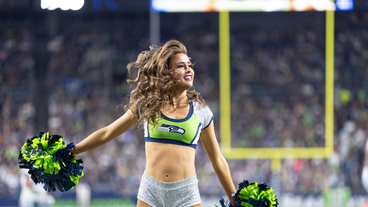 PHOTOS: Seahawks Dancer Of The Day - Miranda