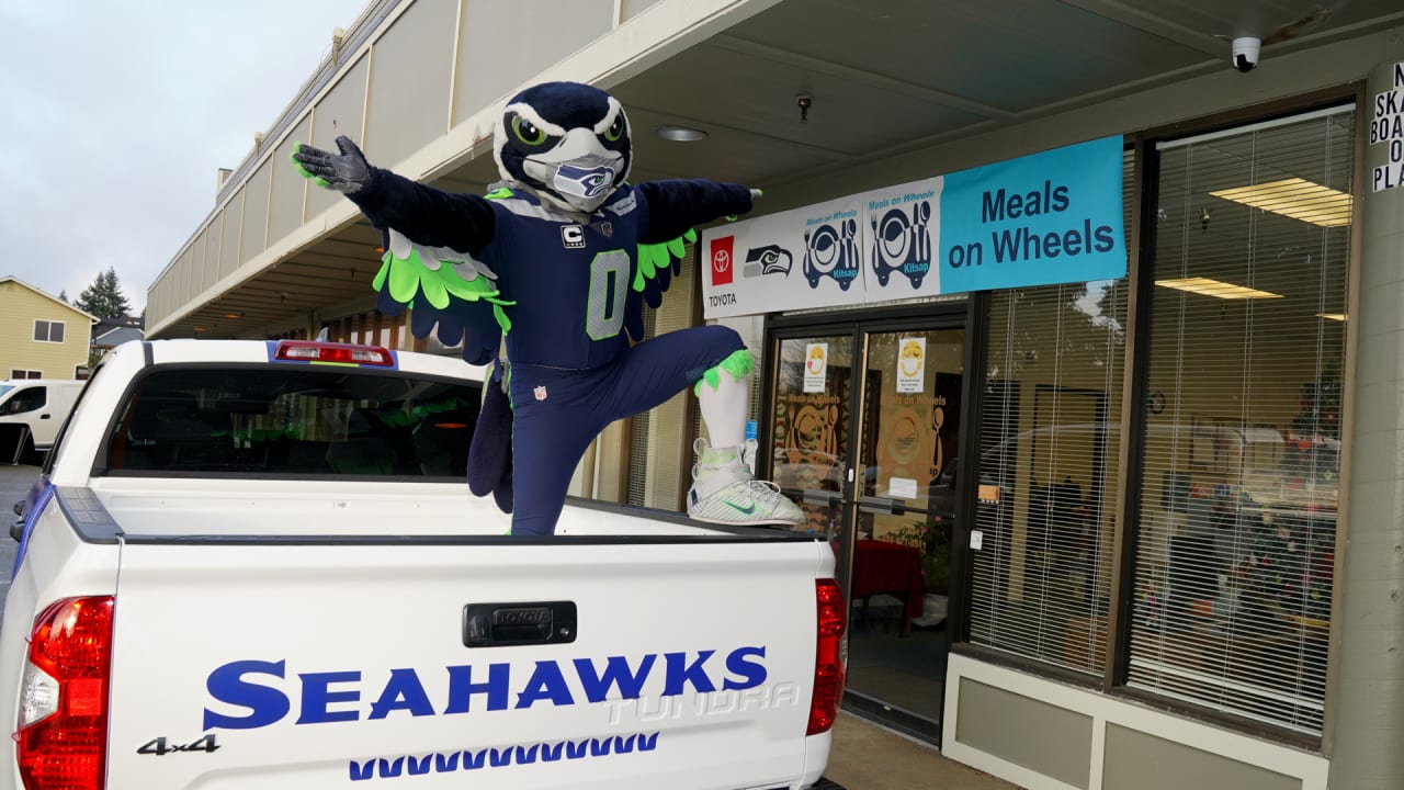 Meals On Wheels Kitsap Receives SeahawksBranded Toyota Tundra