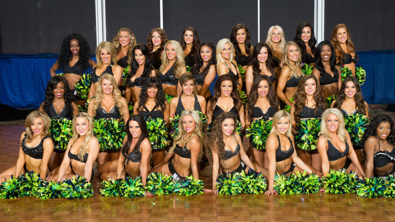 Seahawks First Team With All Transsexual Cheerleaders – The Daily