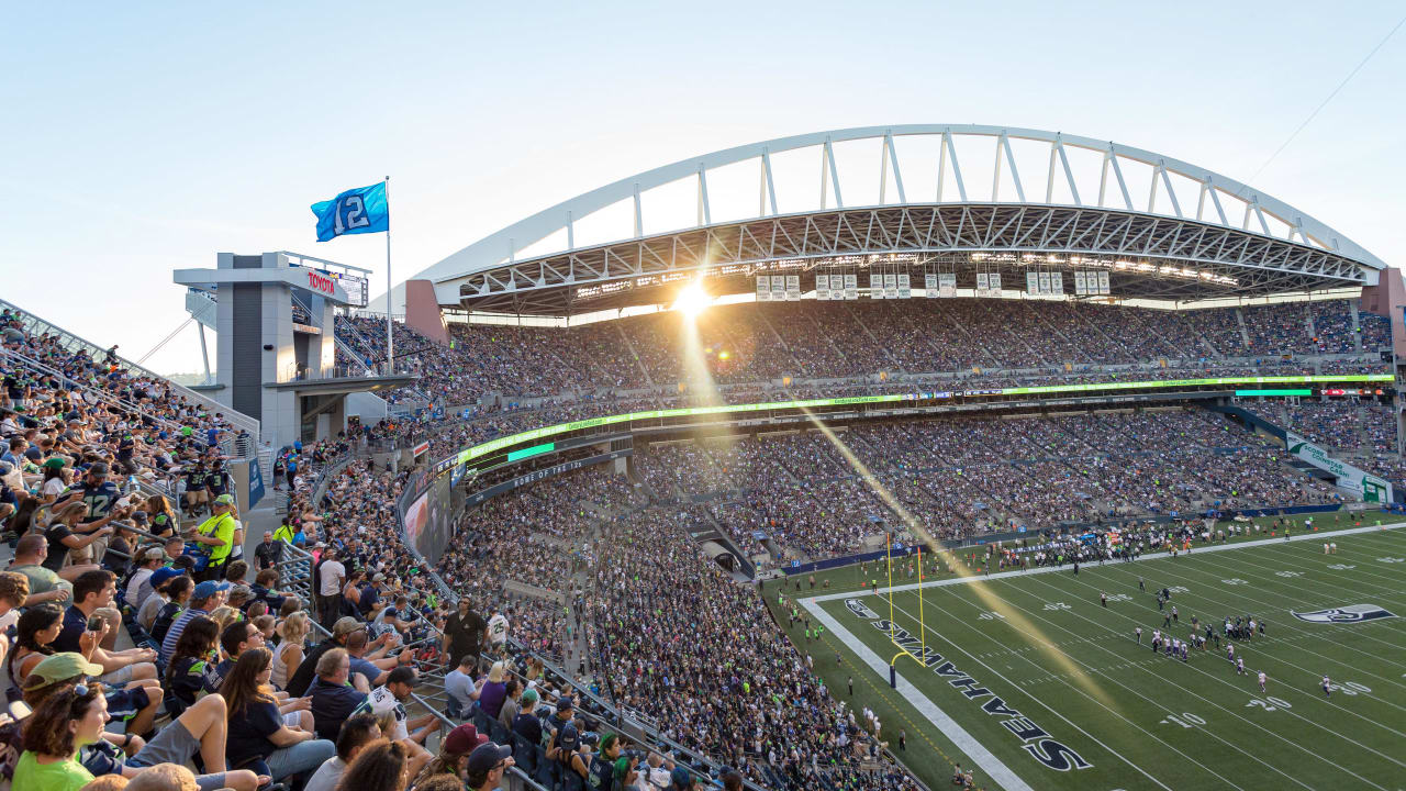 Photos: Seahawks fans eat dinner on the 50-yard line of CenturyLink Field