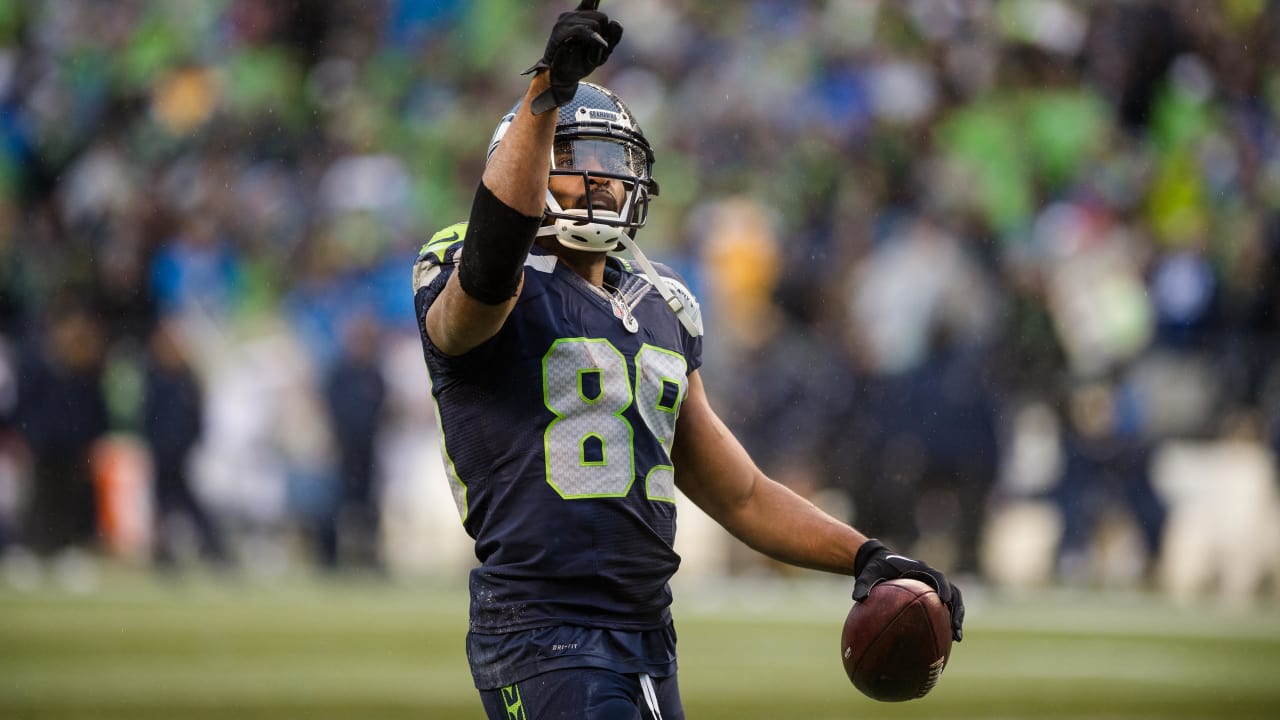After Signing New Contract, Doug Baldwin Says His âPassionâs Not Going To Go Anywhereâ