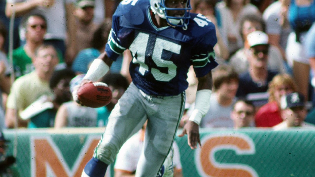 Hall of Famer Steve Largent enjoys Seahawks' appreciation, and a little  Seattle anonymity