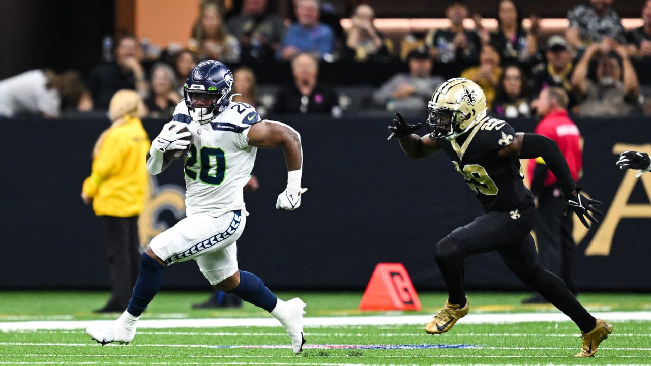 Seahawks RB Rashaad Penny (leg) out for season