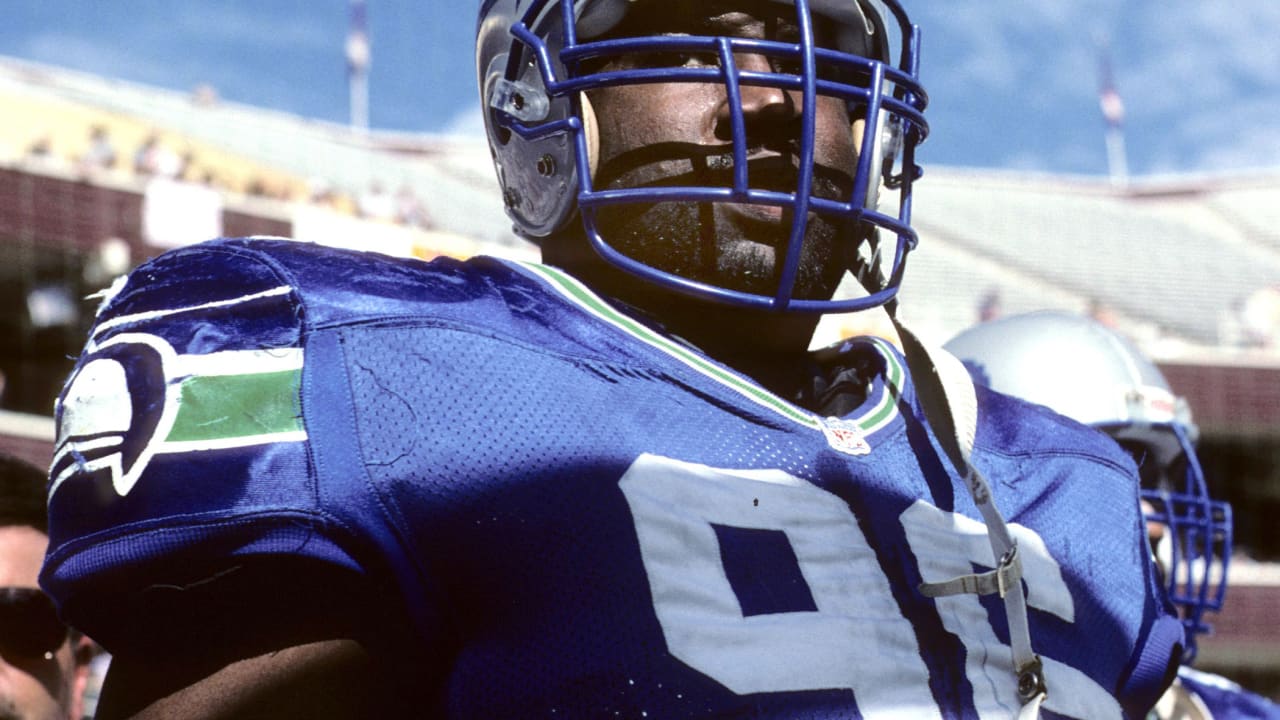 Former Seahawk defensive tackle Cortez Kennedy found dead