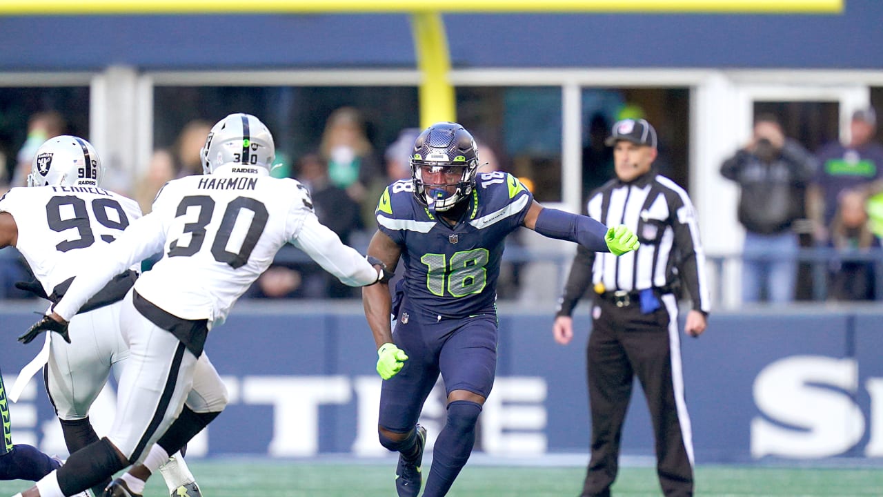 Seahawks News: Travis Homer returning to practice this week, says Pete  Carroll - Field Gulls