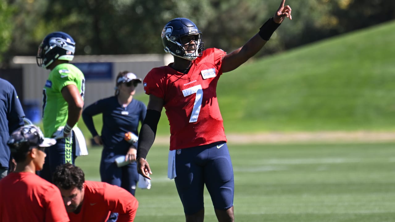 Geno Smith not celebrating being a starter again, focused on winning for  Seahawks