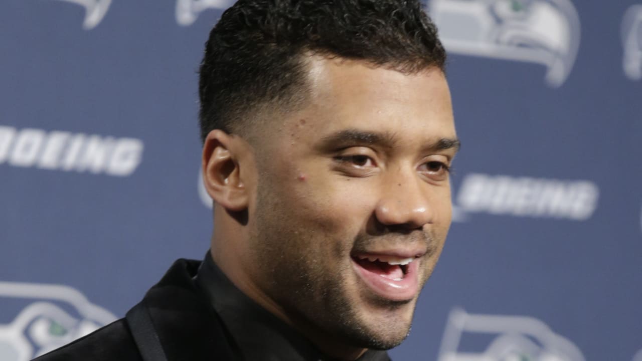 Locker Room Sound vs Eagles: Russell Wilson Played 