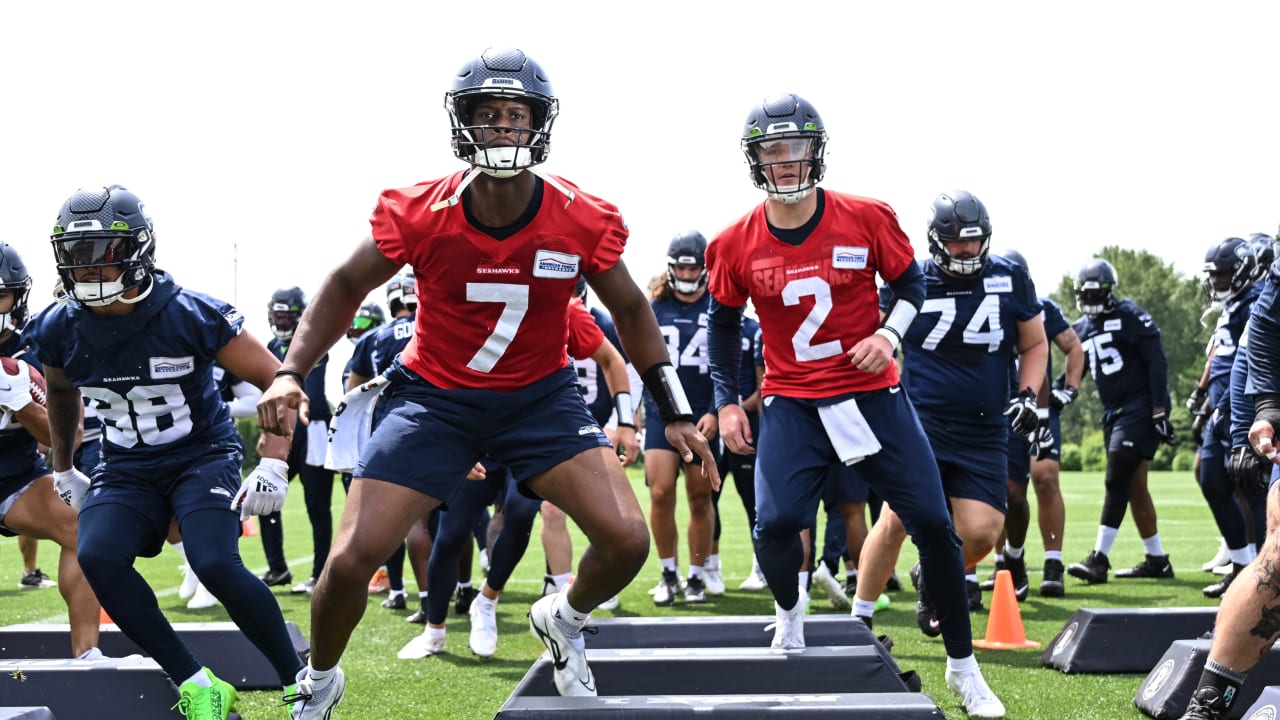 Quarterbacks take center stage and other things we learned at the second  day of Seahawks minicamp, Seahawks