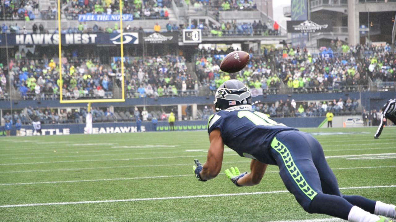 Tyler Lockett Toe Tap K WHT