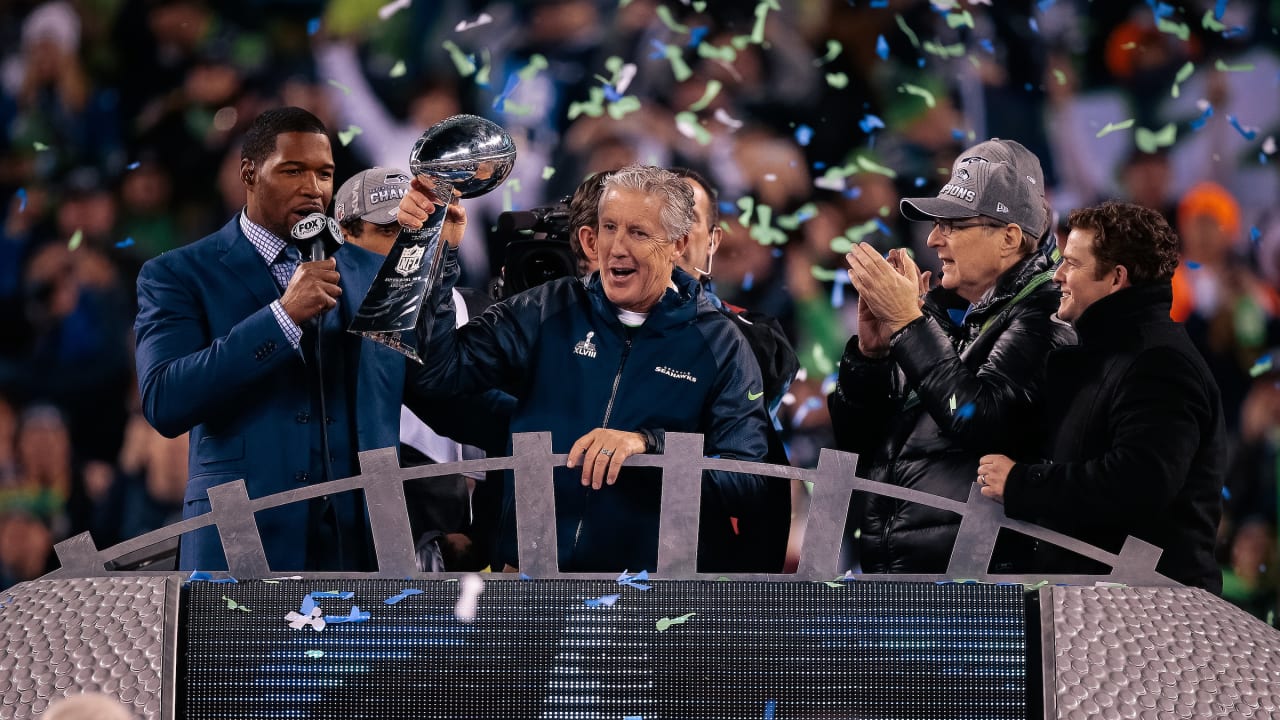 Seahawks fans celebrate, pick up Super Bowl championship gear