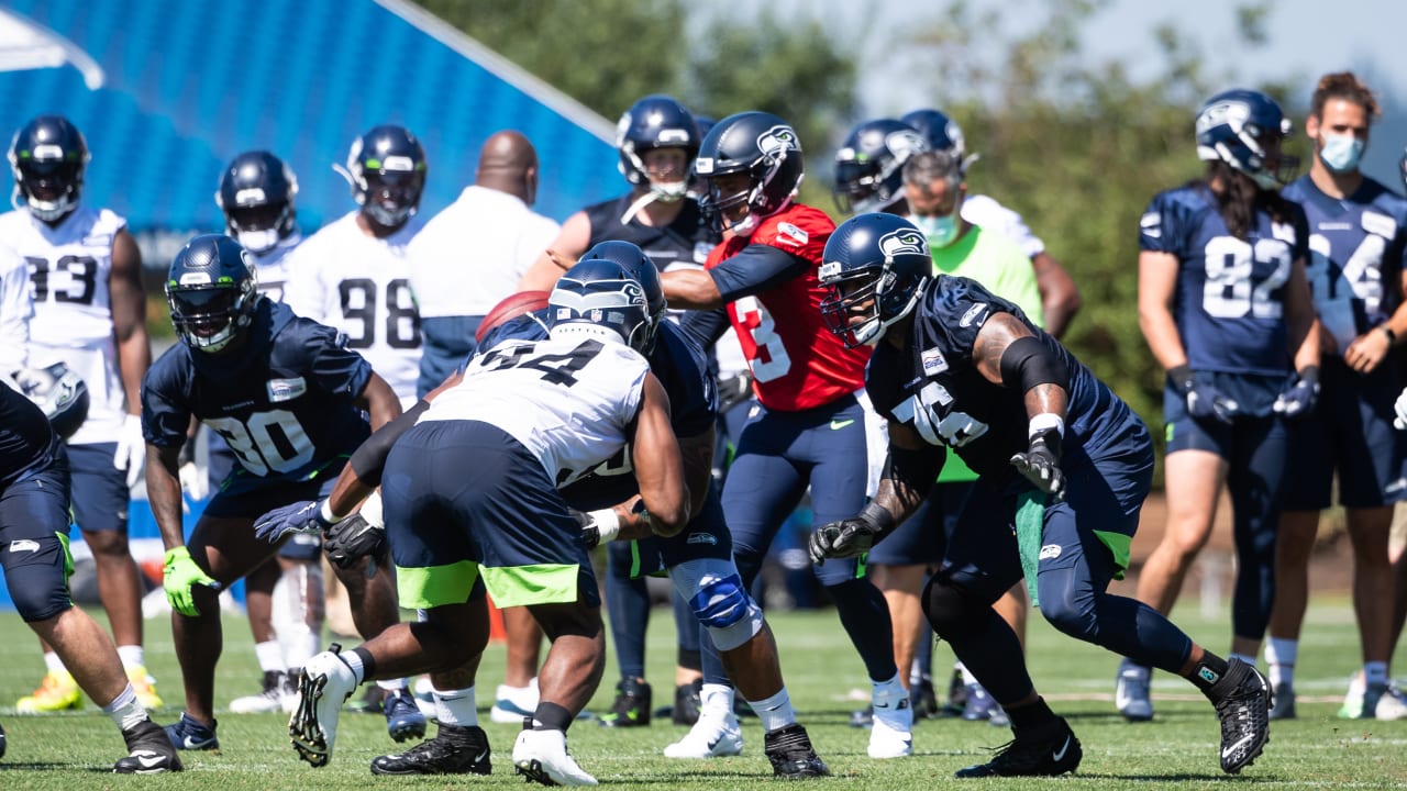 Seahawks LT Duane Brown returns to practice, will play Week 1 vs. Colts