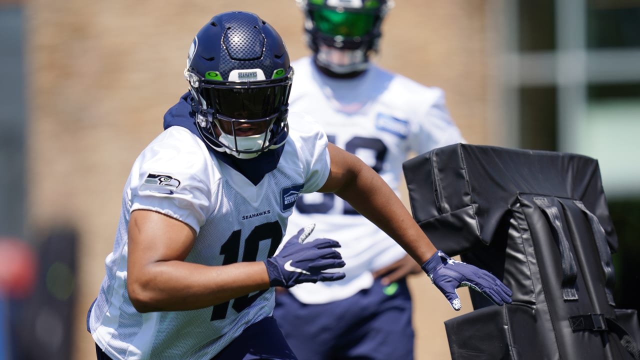 Seahawks LB Uchenna Nwosu To Represent Nigeria At NFL Africa Event In Ghana  - BVM Sports