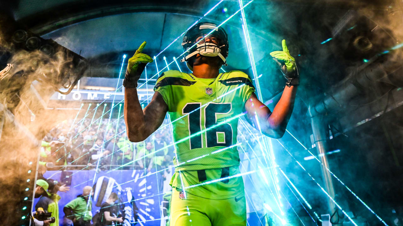 Seattle Seahawks 'Color Rush' Uniforms Are Bright Green