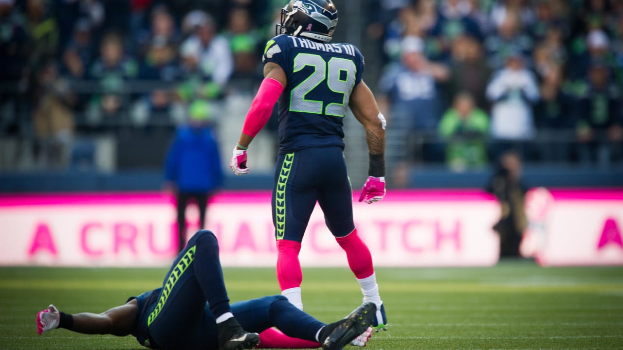 Photo Blog - Eye On The Seahawks Vs Titans