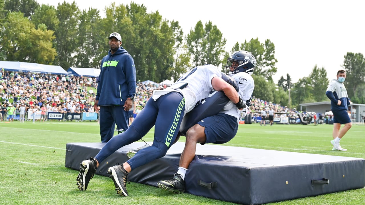 Seahawks training camp: Devon Witherspoon finally reports, but