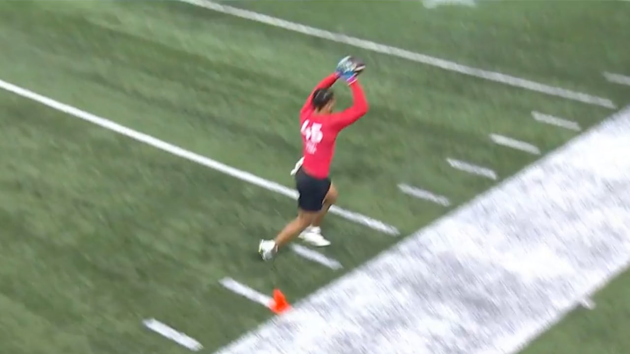 Watch: WR Jaxon Smith-Njigba wore red jersey at Seahawks practice